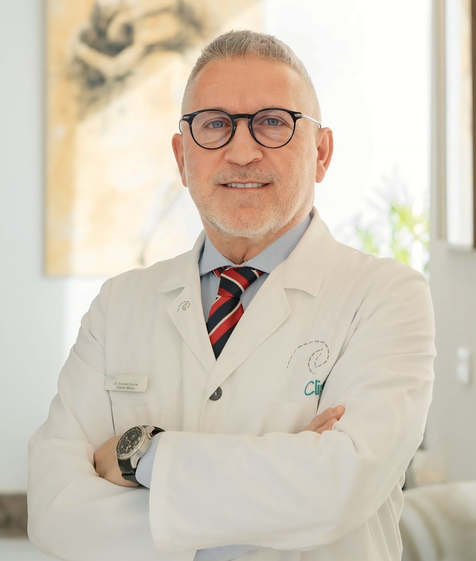 Doctor González-Nicolás Cirujano Plástico Madrid Cliniem